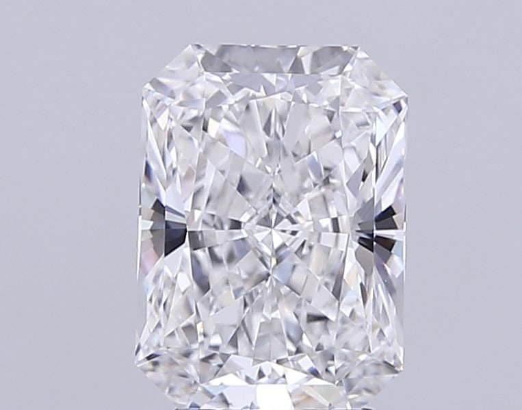 Loose Lab Diamond - GIA Radiant 3.52ct E VVS2: Loose Lab Diamond - GIA Radiant 3.52ct E VVS2 A rare and exceptional lab-grown diamond, certified by the prestigious GIA, boasts a radiant 3.52ct E color with VVS2 clarity, showcasing unparalleled bri