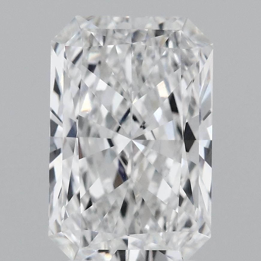 IGI Radiant 3.51ct E VVS2 Loose Lab Diamond: IGI Radiant 3.51ct E VVS2 Loose Lab Diamond Experience the exceptional quality of this IGI Radiant cut lab diamond, boasting an impressive 3.51 carats and flawless VVS2 clarity. Its vibrant color, gra