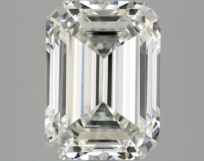 Loose Lab Diamond - IGI Emerald 3.09ct G VVS2: Loose Lab Diamond - IGI Emerald 3.09ct G VVS2 Experience the brilliance of nature, cultivated in a lab with precision and care. This exquisite 3.09ct IGI Emerald-cut Lab Diamond boasts an exceptional