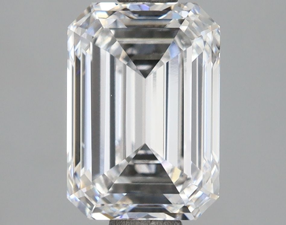 Loose Lab Diamond - IGI Emerald 2.53ct D VVS1: Loose Lab Diamond - IGI Emerald 2.53ct D VVS1 A rare and exceptional lab-grown diamond, certified by the International Gemological Institute (IGI) as D color, VVS1 clarity, and boasting an EX polish a