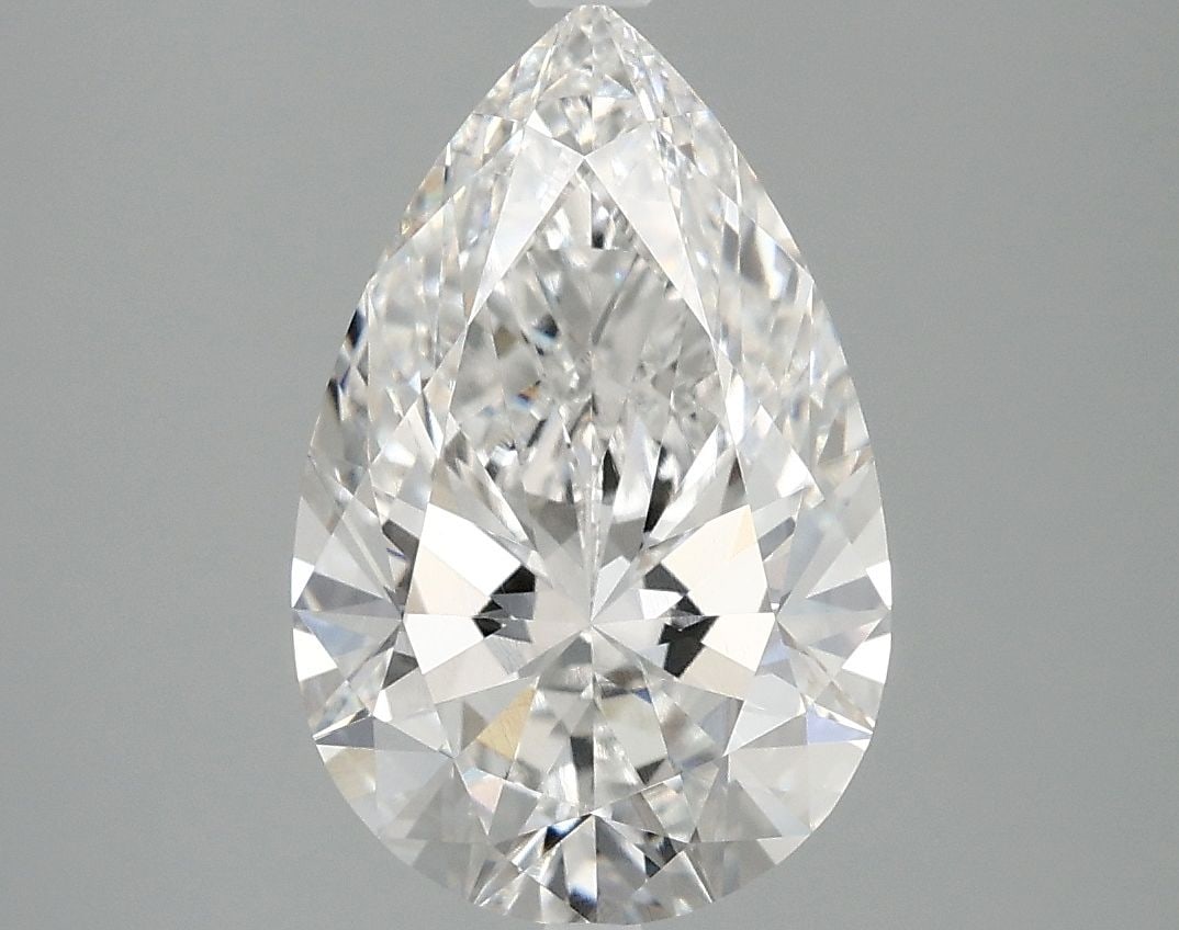 Loose Lab Diamond - IGI Pear 2.92ct E VVS2: Loose Lab Diamond - IGI Pear 2.92ct E VVS2 A rare and exceptional lab-grown diamond, this 2.92ct IGI-certified pear-cut gem boasts an impressive color grade of E (near-colorless) and clarity of VVS2 (