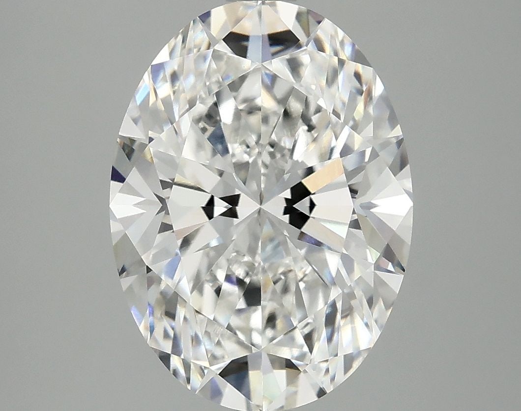 IGI Oval 4.03ct E VVS2 Diamond: IGI Oval 4.03ct E VVS2 Diamond A stunning lab-grown diamond, certified by the International Gemological Institute (IGI), boasts exceptional clarity and color, with a vibrant E color and VVS2 clarity g