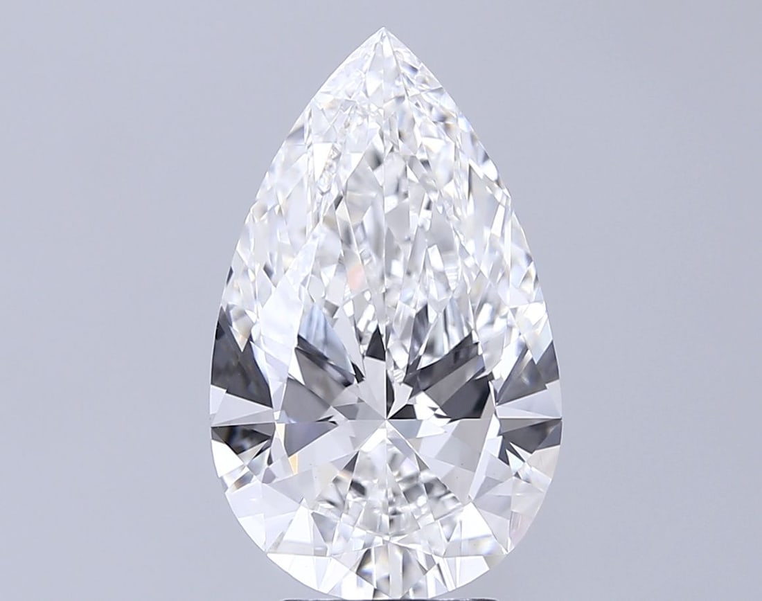 Loose Lab Diamond - IGI Pear 5.01ct E VVS2: Loose Lab Diamond - IGI Pear 5.01ct E VVS2 A rare and exceptional lab-grown diamond, this 5.01ct pear-cut gem boasts an impressive color grade of E and clarity of VVS2, giving it a truly exceptional l