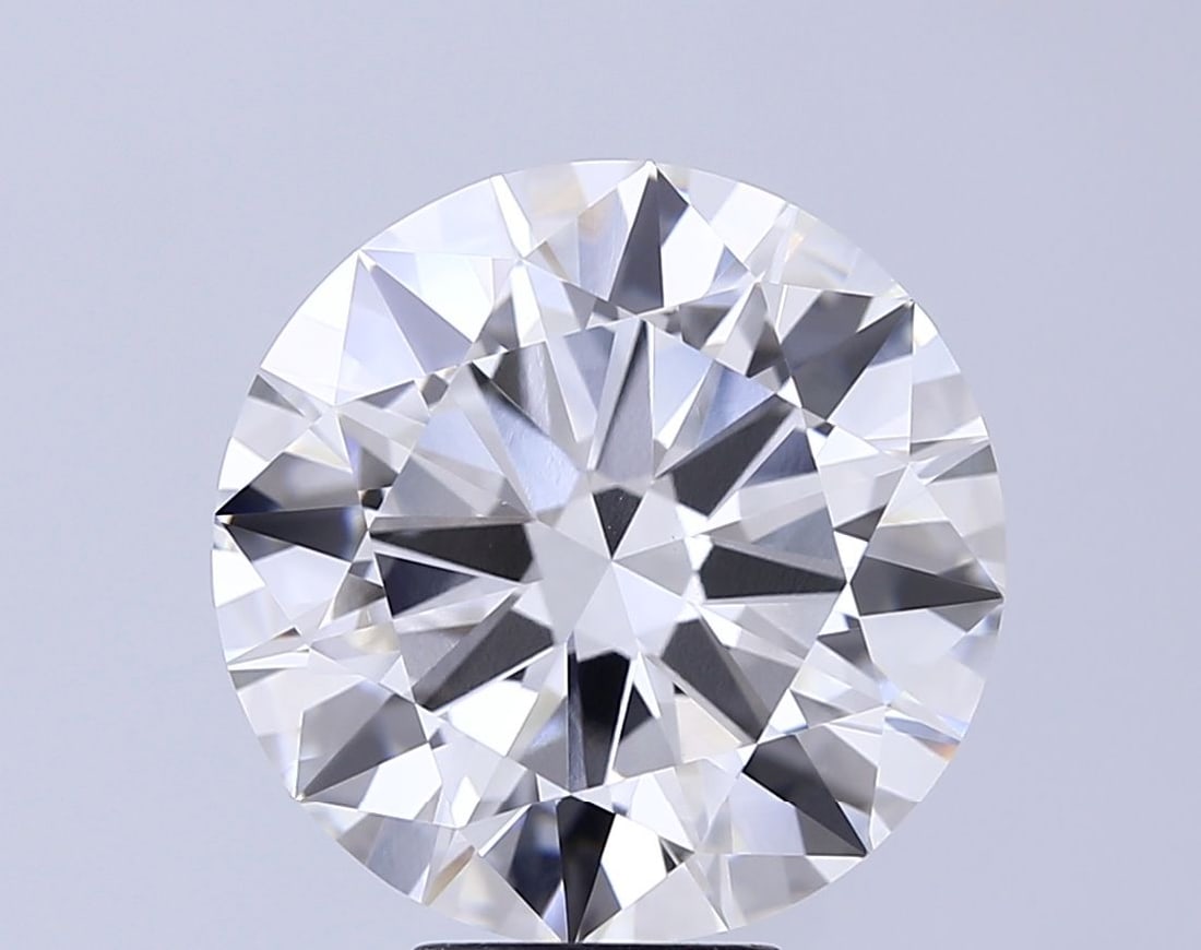 IGI Round 8.03ct G VVS2 Loose Lab Diamond: IGI Round 8.03ct G VVS2 Loose Lab Diamond Experience the brilliance of nature, crafted with precision and care. This exquisite IGI Round 8.03ct G VVS2 Loose Lab Diamond boasts exceptional clarity, vib