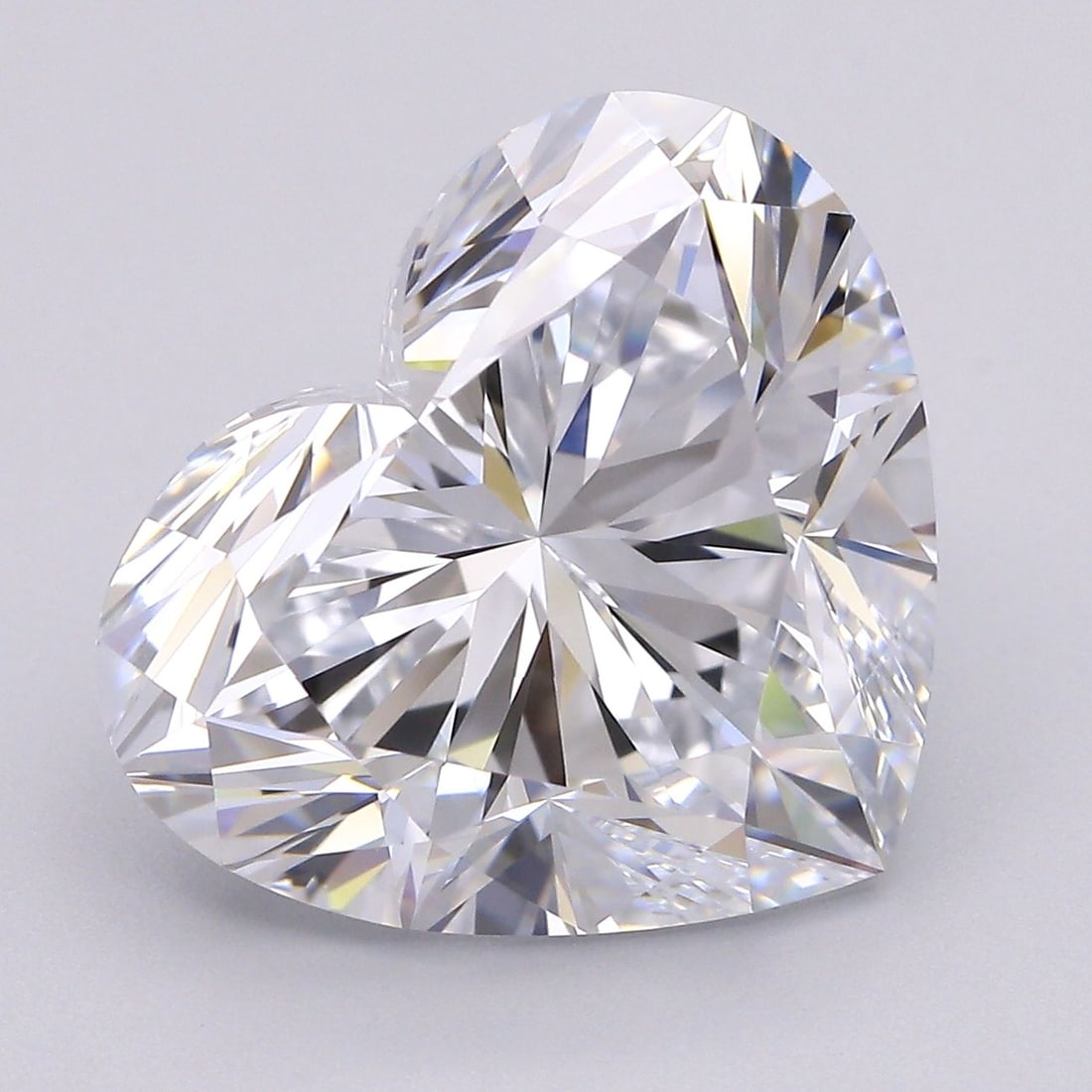 IGI Heart 4.88ct D IF Loose Lab Diamond: IGI Heart 4.88ct D IF Loose Lab Diamond Experience the brilliance of a lab-grown diamond, certified by IGI as a D color, IF clarity, and EX polish. This stunning 4.88ct stone boasts exceptional cut