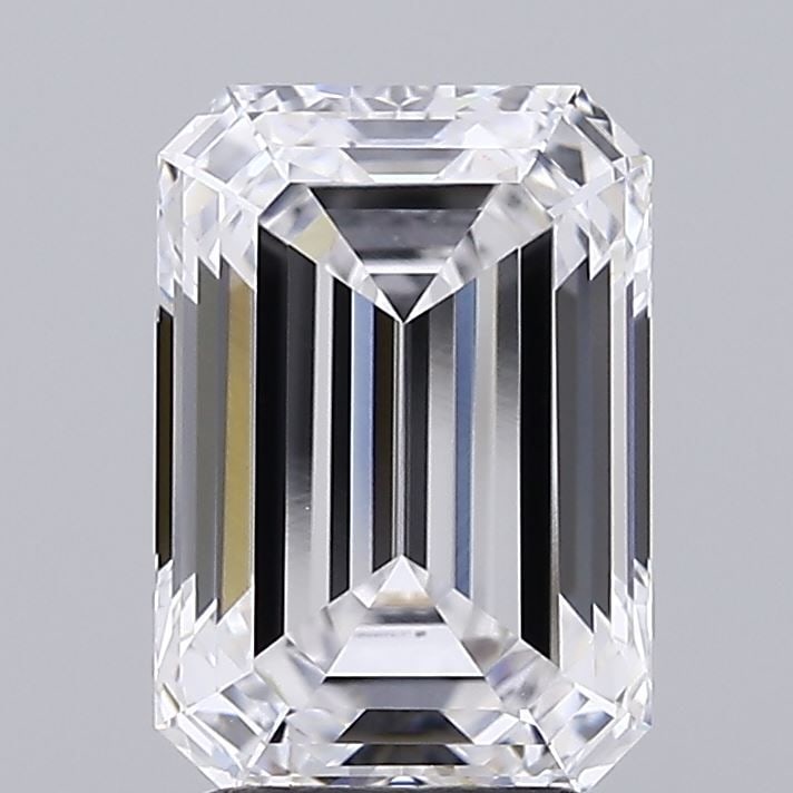 Loose Lab Diamond - IGI Emerald 3.12ct E VVS2: Loose Lab Diamond - IGI Emerald 3.12ct E VVS2 A stunning lab-grown diamond, certified by the International Gemological Institute (IGI), boasts exceptional clarity with an E color and VVS2 grade, makin