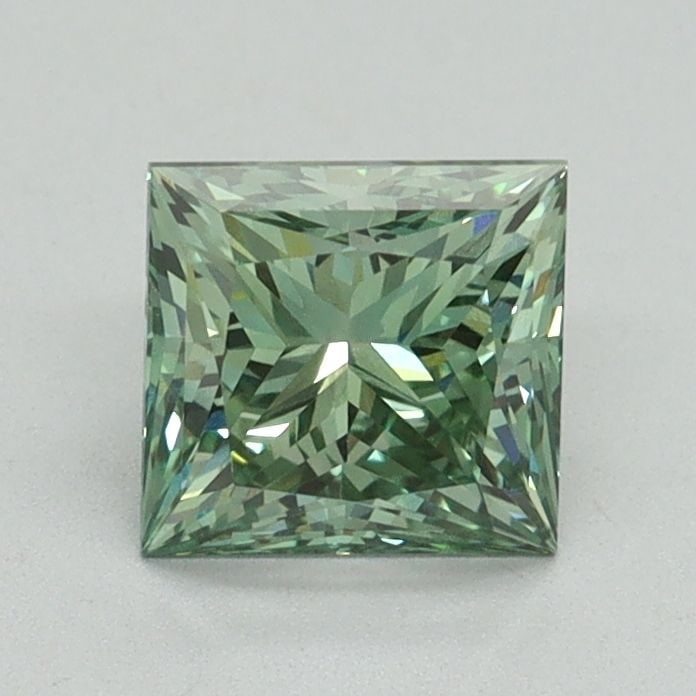 IGI Princess 1.08ct Fancy Vivid Green VVS2 Loose Lab Diamond: IGI Princess 1.08ct Fancy Vivid Green VVS2 Loose Lab Diamond Experience the rare beauty of a Fancy Vivid Green lab diamond, certified by the International Gemological Institute (IGI) as VVS2 in clarit