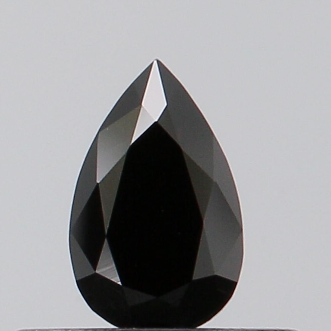 Loose Lab Diamond - Pear 0.41ct Fancy Deep Black VVS2: Loose Lab Diamond - Pear 0.41ct Fancy Deep Black VVS2 Experience the rare beauty of a Fancy Deep Black lab diamond, boasting a vibrant 0.41ct pear shape with exceptional clarity and polish. Its VVS2 c