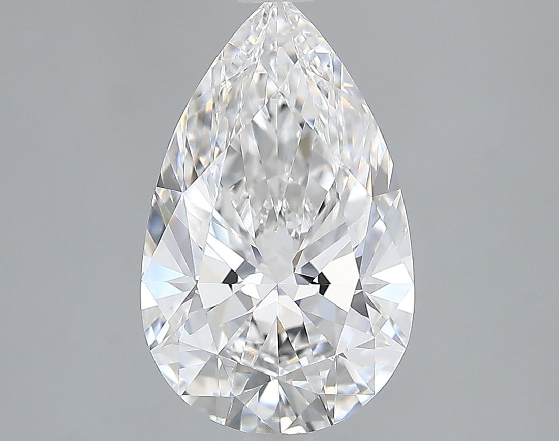 Loose Lab Diamond - IGI Pear 2.19ct D VVS2: Loose Lab Diamond - IGI Pear 2.19ct D VVS2 A rare and exceptional lab-grown diamond, this IGI-certified pear-cut gem boasts an impressive 2.19 carats of flawless VVS2 clarity, shining with a dazzling