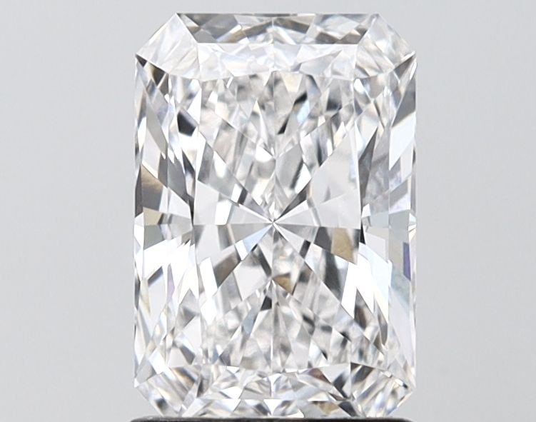 IGI Radiant 1.57ct E VVS1 Loose Lab Diamond: IGI Radiant 1.57ct E VVS1 Loose Lab Diamond Experience the brilliance of a lab-grown diamond, certified by IGI as a stunning 1.57ct E VVS1 loose gemstone. With its exceptional cut, color, and clarity,
