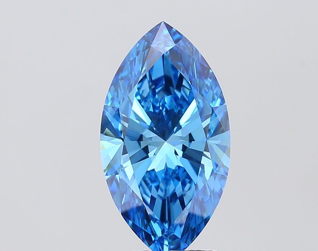 IGI Marquise 4.5ct Fancy Vivid Blue VVS2 Loose Lab Diamond: IGI Marquise 4.5ct Fancy Vivid Blue VVS2 Loose Lab Diamond A rare and breathtaking Fancy Vivid Blue diamond, certified by the International Gemological Institute (IGI), boasts exceptional clarity (VVS