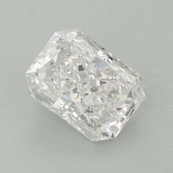 IGI Radiant 0.76ct E VVS2 Loose Lab Diamond: IGI Radiant 0.76ct E VVS2 Loose Lab Diamond Experience the brilliance of a lab-grown diamond, certified by IGI as a radiant 0.76ct E VVS2, boasting exceptional clarity and cut quality. This stunning g