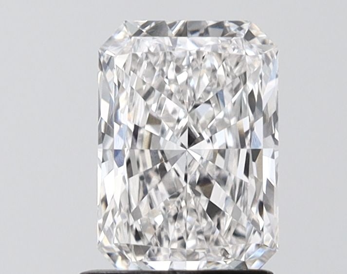 IGI Radiant 1.19ct E IF Loose Lab Diamond: IGI Radiant 1.19ct E IF Loose Lab Diamond A rare opportunity to own a genuine lab-grown diamond, certified by the International Gemological Institute (IGI), this 1.19ct E IF Loose Lab Diamond boasts e