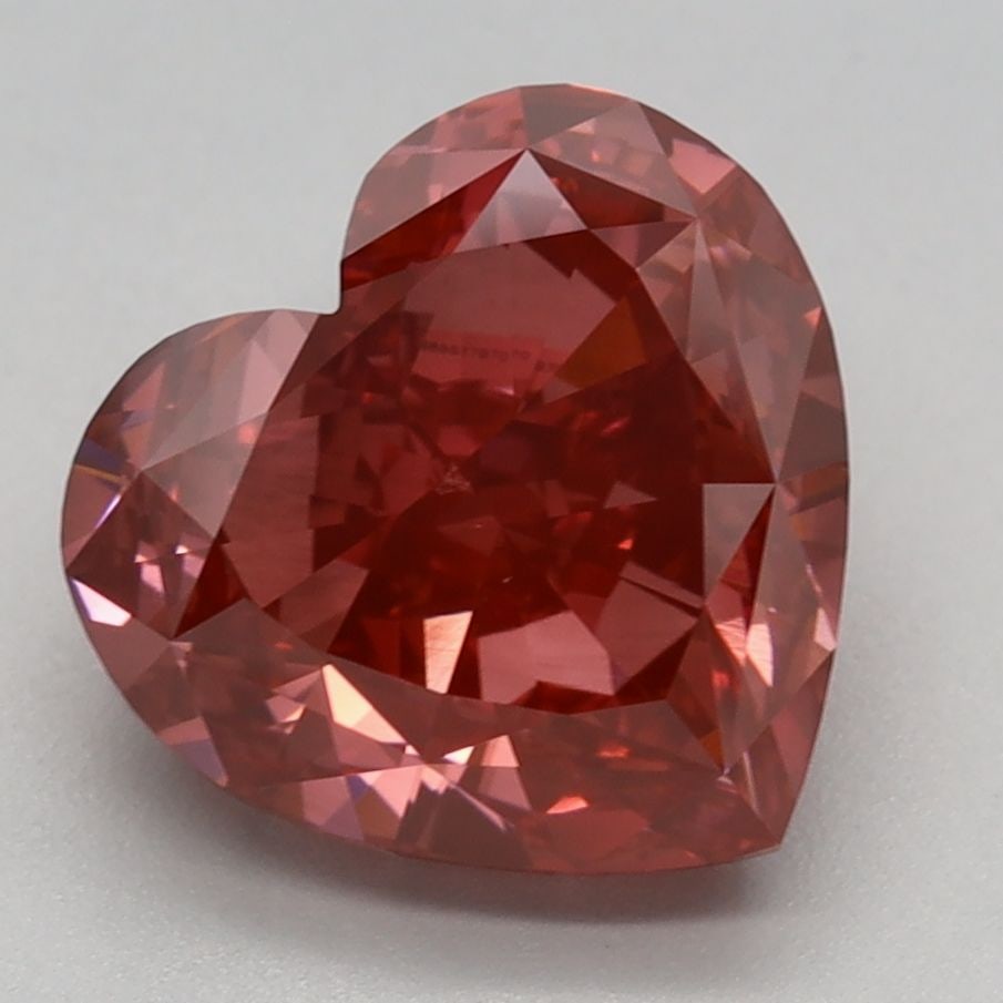 Loose Lab Diamond - IGI Heart 2.93ct Fancy Vivid Pink VVS2: Loose Lab Diamond - IGI Heart 2.93ct Fancy Vivid Pink VVS2 Experience the rare beauty of a lab-grown diamond, certified by the International Gemological Institute (IGI) as Fancy Vivid Pink, VVS2 clari