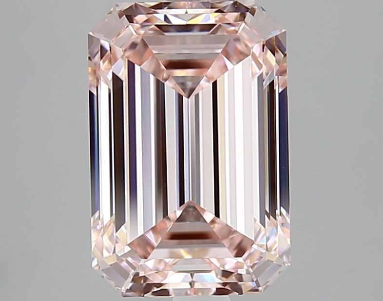 Loose Lab Diamond - IGI Emerald 3.08ct Fancy Pink VVS2: Loose Lab Diamond - IGI Emerald 3.08ct Fancy Pink VVS2 Experience the beauty of nature in a lab-grown diamond, certified by IGI as an Emerald 3.08ct Fancy Pink VVS2. This exquisite stone boasts a vibr