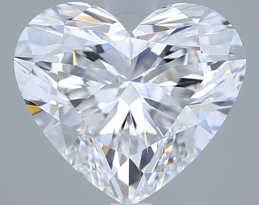 Loose Lab Diamond - IGI Heart 3.04ct D VVS1: Loose Lab Diamond - IGI Heart 3.04ct D VVS1 Experience the brilliance of a truly unique gemstone - a lab-grown diamond with exceptional clarity and color. This IGI-certified, 3.04ct D VVS1 diamond boa