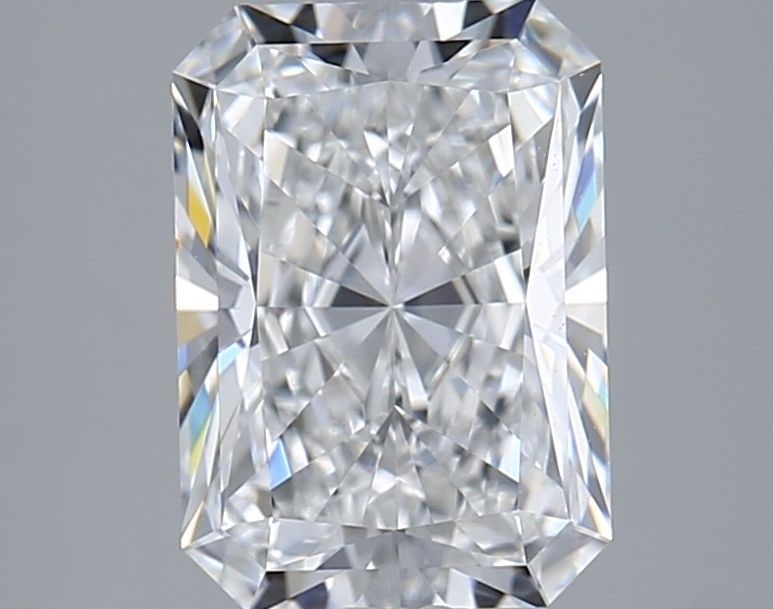 Loose Lab Diamond - GIA Radiant 2.25ct E VVS1: Loose Lab Diamond - GIA Radiant 2.25ct E VVS1 Experience the brilliance of a lab-grown diamond, certified by the prestigious GIA as a radiant 2.25ct E VVS1. This exceptional stone boasts an EX polish