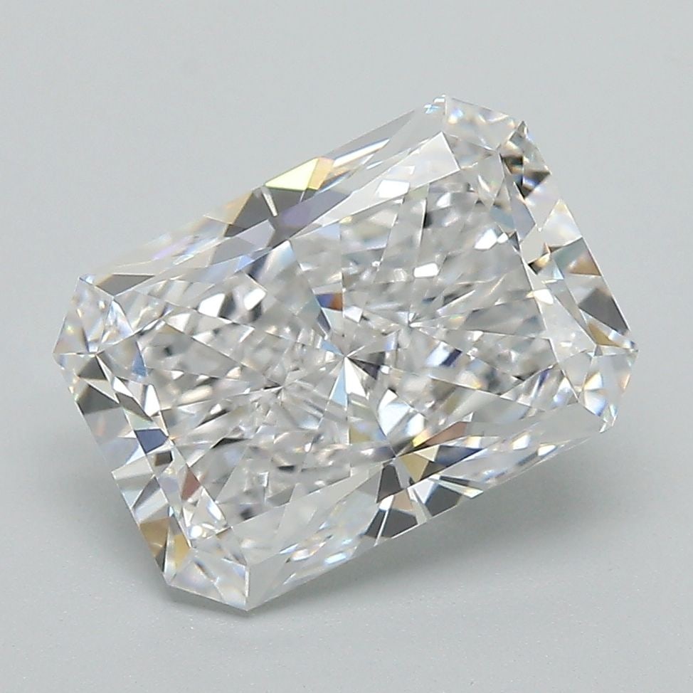 Loose Lab Diamond - GIA Radiant 3.3ct D VVS2: Loose Lab Diamond - GIA Radiant 3.3ct D VVS2 Experience the brilliance of a genuine lab-grown diamond, certified by the prestigious GIA as a radiant 3.3ct D VVS2. This exceptional stone boasts an impr