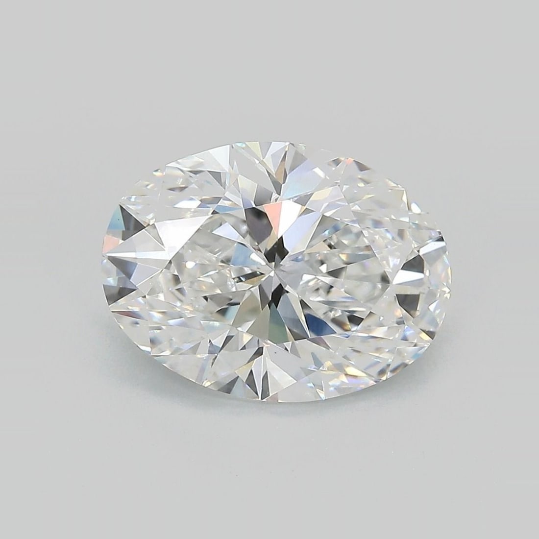 IGI Oval 4.14ct E VVS2 Loose Lab Diamond: IGI Oval 4.14ct E VVS2 Loose Lab Diamond Experience the brilliance of nature, without the environmental impact - this stunning IGI Oval lab diamond boasts exceptional clarity (VVS2) and color (E), wit