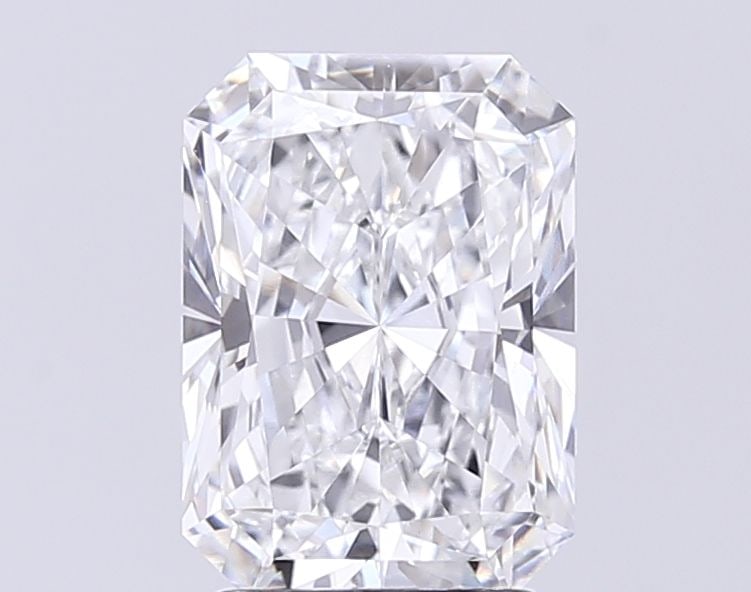 IGI Radiant 3.09ct D VVS1 Loose Lab Diamond: IGI Radiant 3.09ct D VVS1 Loose Lab Diamond Experience the brilliance of nature, without the environmental impact - this stunning IGI Radiant 3.09ct D VVS1 loose lab diamond shines with exceptional cl
