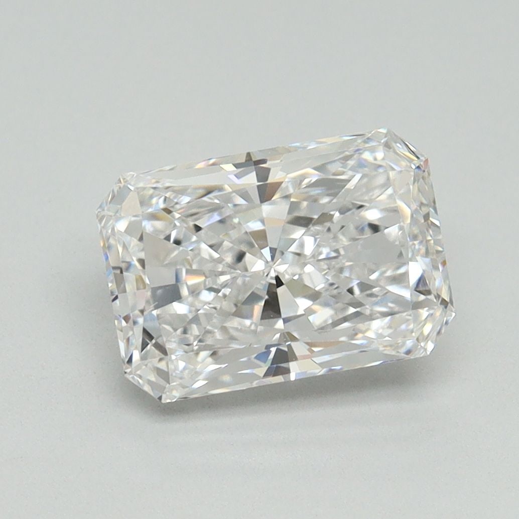 IGI Radiant 2.12ct D VVS2 Loose Lab Diamond: IGI Radiant 2.12ct D VVS2 Loose Lab Diamond Experience the brilliance of a lab-grown diamond, certified by IGI as D color, VVS2 clarity, and EX polish, making it a true gem for those seeking