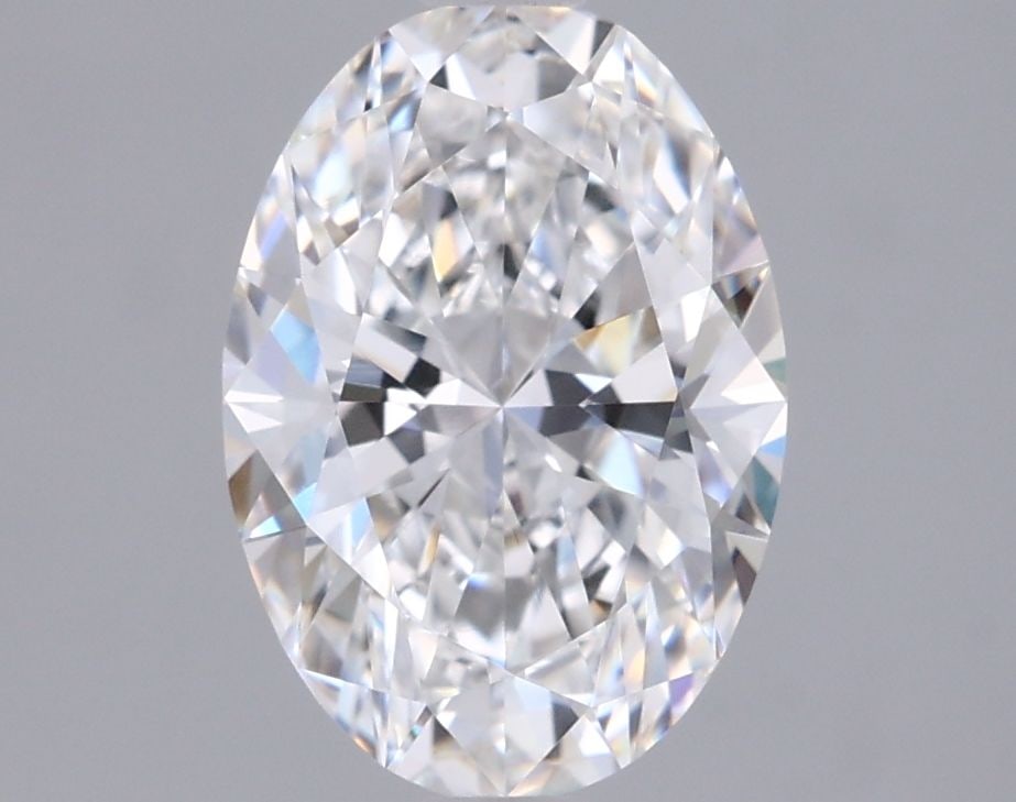 IGI Oval Diamond, 1.55ct E VVS2, Loose: IGI Oval Diamond, 1.55ct E VVS2, Loose Experience the brilliance of a lab-grown diamond, certified by IGI as a stunning 1.55ct E VVS2 oval cut gemstone. Its exceptional clarity and EX polish make it a