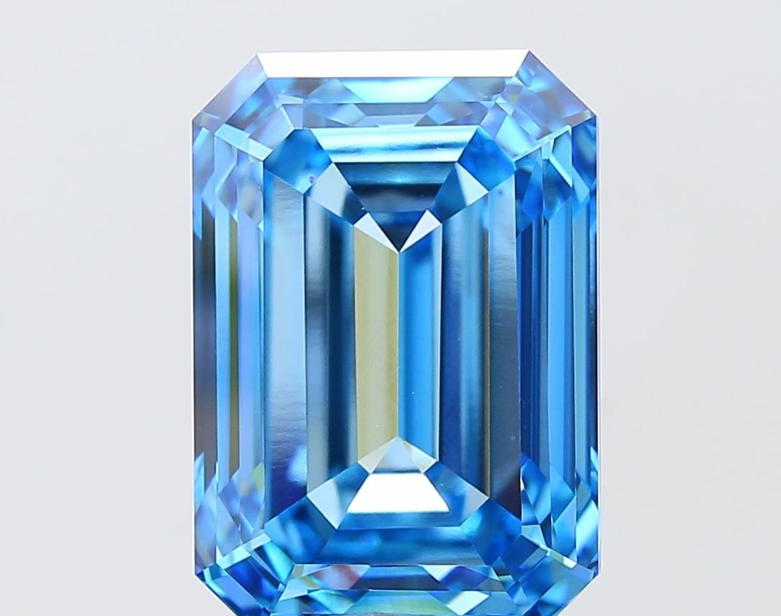 Loose Lab Diamond - IGI Emerald 10.02ct Fancy Vivid Blue VVS2: Loose Lab Diamond - IGI Emerald 10.02ct Fancy Vivid Blue VVS2 Experience the rare beauty of a lab-grown diamond, certified by the International Gemological Institute (IGI) as an IGI Emerald 10.02ct