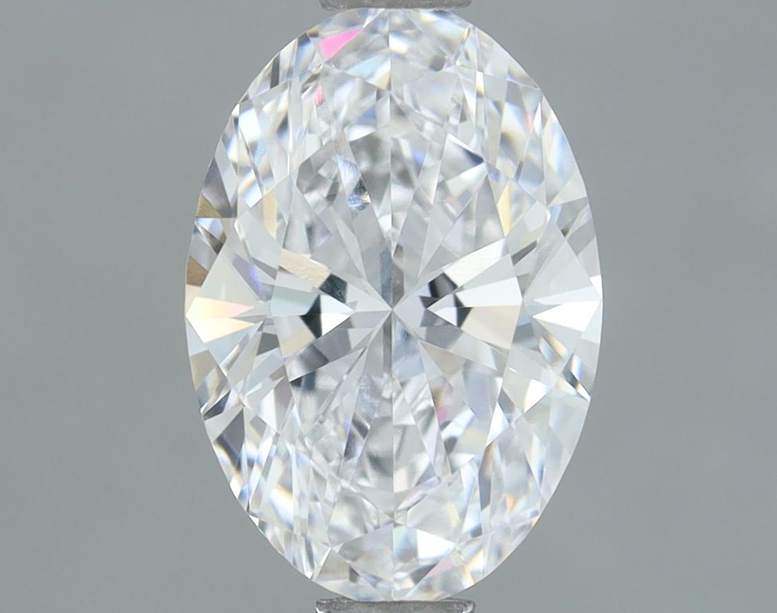IGI Oval 1.0ct E VVS1 Loose Lab Diamond: IGI Oval 1.0ct E VVS1 Loose Lab Diamond Experience the beauty of nature, cultivated in a lab for unparalleled quality and consistency. This stunning 1.0ct IGI Oval diamond boasts exceptional clarity (