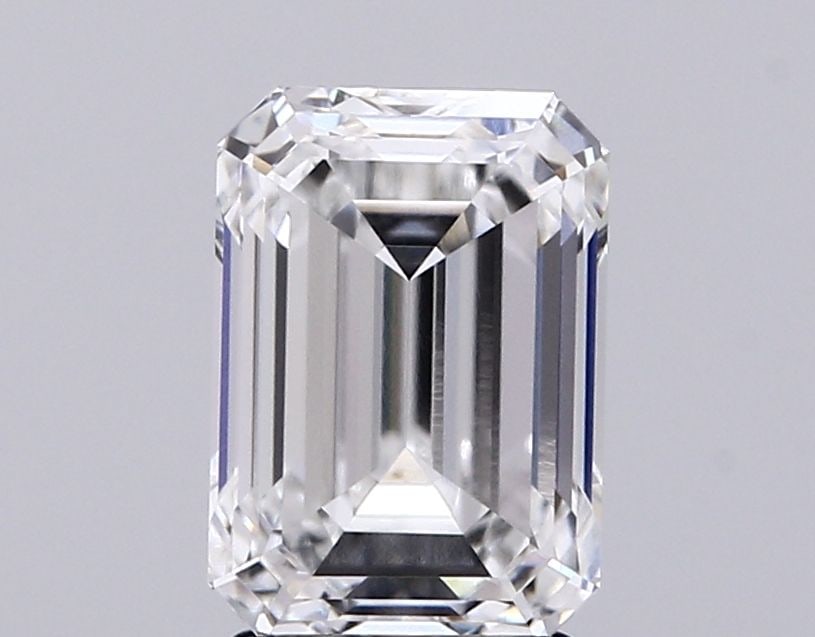 Loose Lab Diamond - IGI Emerald 2.54ct E IF: Loose Lab Diamond - IGI Emerald 2.54ct E IF A rare opportunity to own a genuine lab-grown diamond, certified by the International Gemological Institute (IGI), this 2.54ct Emerald-cut stone boasts exce