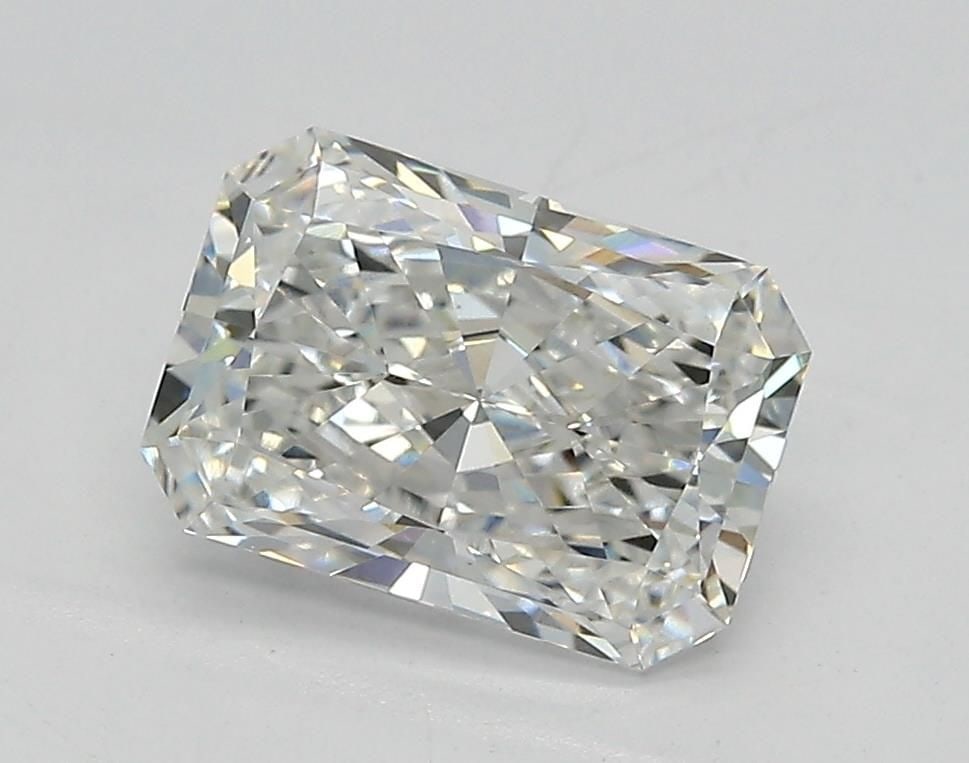 IGI Radiant 1.52ct E VVS2 Loose Lab Diamond: IGI Radiant 1.52ct E VVS2 Loose Lab Diamond Experience the brilliance of nature's own masterpiece - this stunning IGI Radiant 1.52ct E VVS2 loose lab diamond is a true marvel of modern technology,