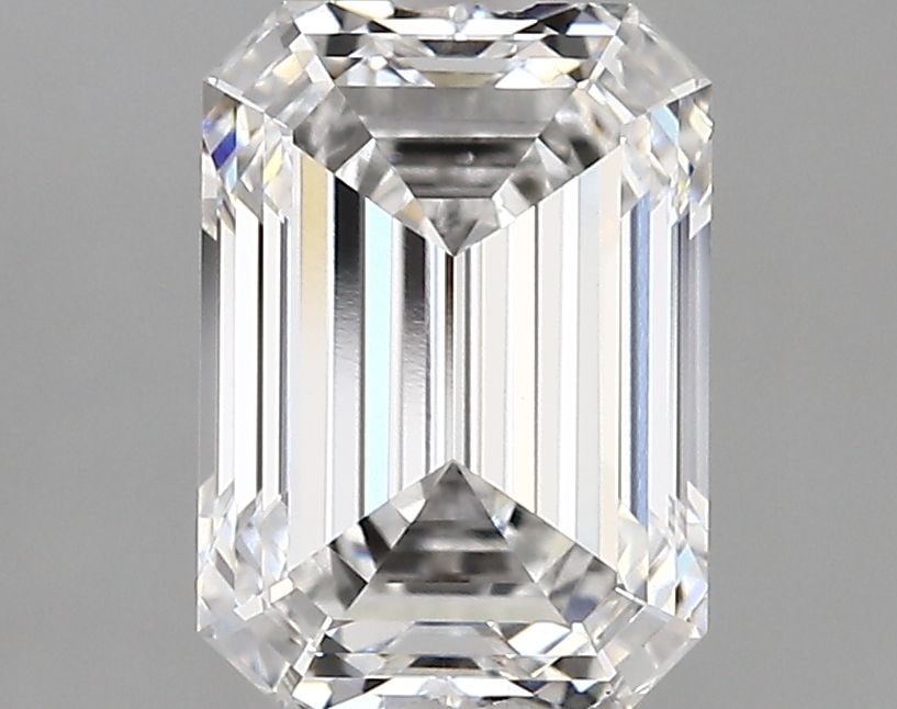 Loose Lab Diamond - IGI Emerald 2.72ct D VVS2: Loose Lab Diamond - IGI Emerald 2.72ct D VVS2 Experience the beauty of a genuine lab-grown diamond, certified by IGI as a D color, VVS2 clarity, and boasting exceptional cut, polish, and symmetry. Thi