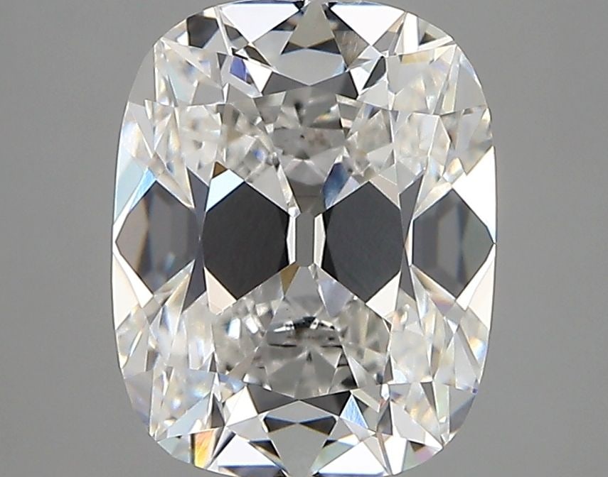 Loose Lab Diamond - IGI Cushion Modified 2.75ct E VVS2: Loose Lab Diamond - IGI Cushion Modified 2.75ct E VVS2 A rare and exceptional lab-grown diamond, certified by the International Gemological Institute (IGI), boasts an impressive 2.75 carats of unparal