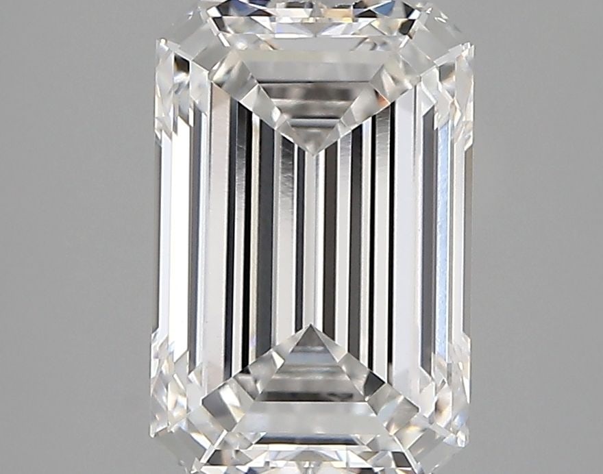 Loose Lab Diamond - IGI Emerald 2.96ct E VVS2: Loose Lab Diamond - IGI Emerald 2.96ct E VVS2 Experience the exceptional brilliance of this lab-grown diamond, certified by IGI as an E color, VVS2 clarity, and boasting EX polish and symmetry. With i