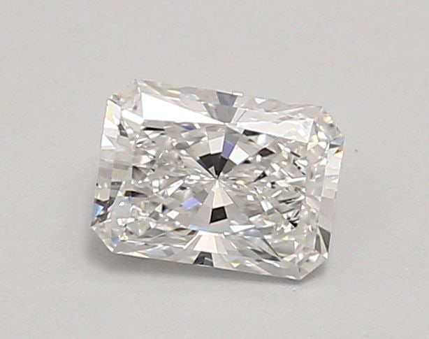 IGI Radiant 0.95ct E VVS2 Loose Lab Diamond: IGI Radiant 0.95ct E VVS2 Loose Lab Diamond Experience the brilliance of nature, without the environmental impact, with this stunning 0.95ct IGI Radiant lab-grown diamond. Certified VVS2 clarity and