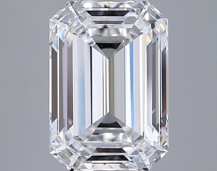 Loose Lab Diamond - GIA Emerald 3.01ct E VVS2: Loose Lab Diamond - GIA Emerald 3.01ct E VVS2 A rare and exceptional gem, this 3.01ct GIA Emerald-cut lab diamond boasts an impressive VVS2 clarity and EX polish, giving it a radiant appearance that's