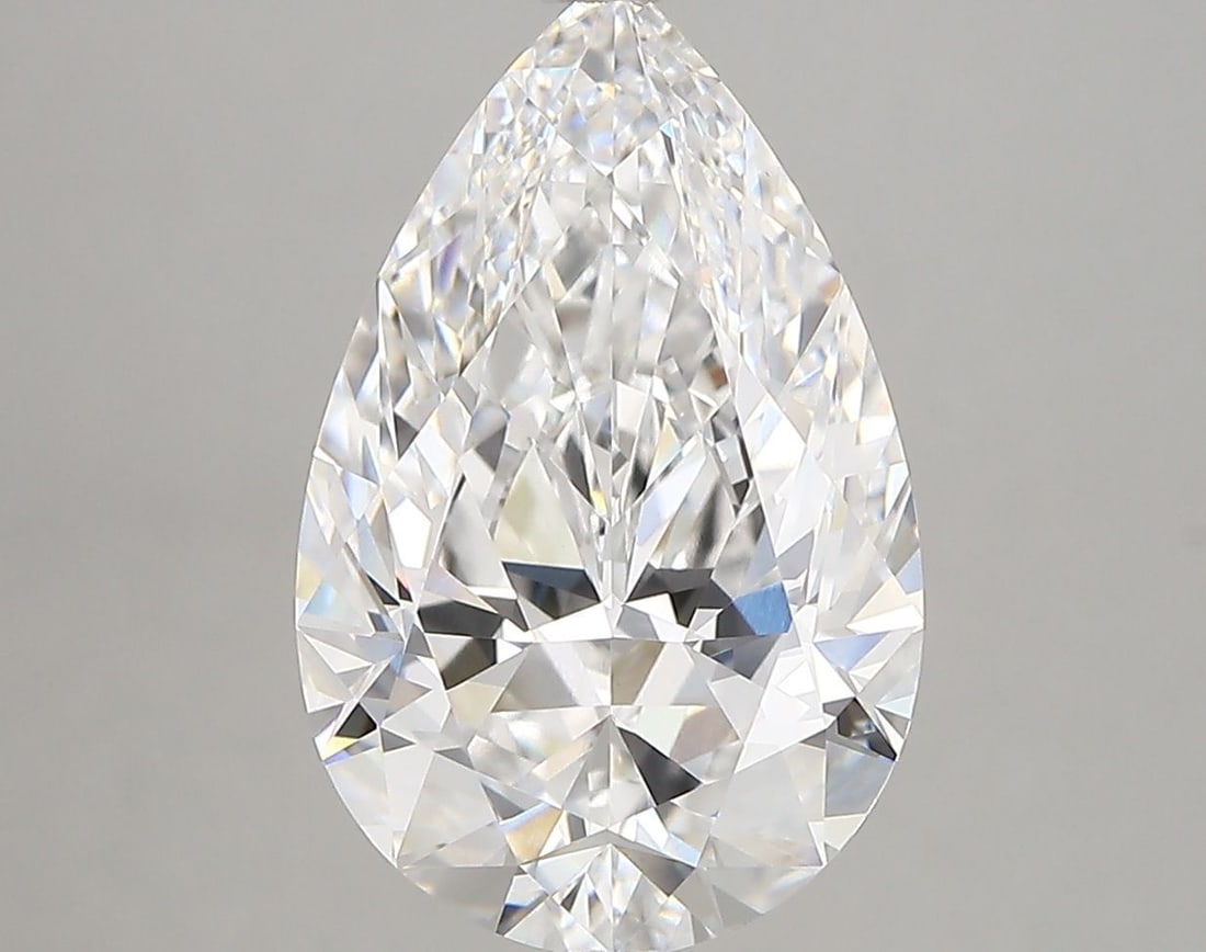 Loose Lab Diamond - IGI Pear 4.32ct D VVS2: Loose Lab Diamond - IGI Pear 4.32ct D VVS2 Experience the unparalleled brilliance of this stunning lab-grown pear-shaped diamond, boasting an impressive 4.32 carats and exceptional clarity with a VVS2