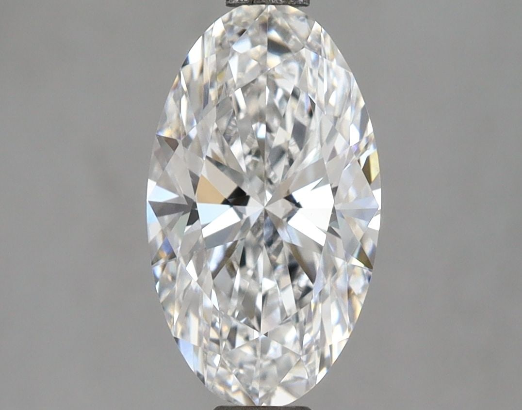 IGI Oval 2.01ct D VVS2 Loose Lab Diamond: IGI Oval 2.01ct D VVS2 Loose Lab Diamond Experience the brilliance of nature, without the environmental impact, with this stunning 2.01ct IGI Oval lab diamond. Certified D color and VVS2 clarity make