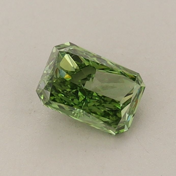 IGI Radiant 0.51ct Fancy Vivid Green VVS2 Loose Lab Diamond: IGI Radiant 0.51ct Fancy Vivid Green VVS2 Loose Lab Diamond Experience the breathtaking beauty of nature in a lab-grown diamond, certified by IGI as Fancy Vivid Green with exceptional clarity and