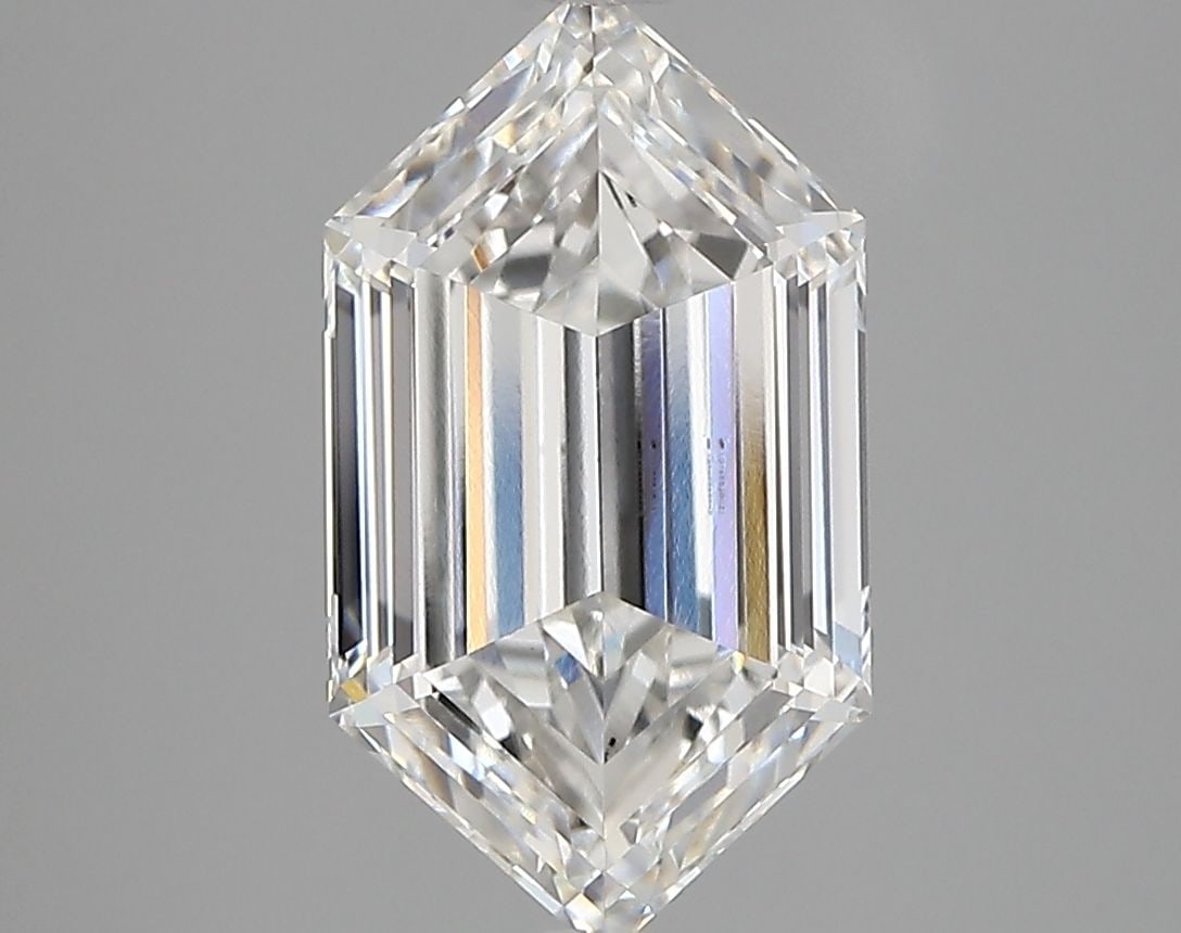 Loose Lab Diamond - IGI Hexagonal 3.01ct E VVS2: Loose Lab Diamond - IGI Hexagonal 3.01ct E VVS2 A truly unique and rare gem, this 3.01ct lab-grown diamond boasts exceptional clarity with an IGI VVS2 rating, giving it unparalleled brilliance and fir