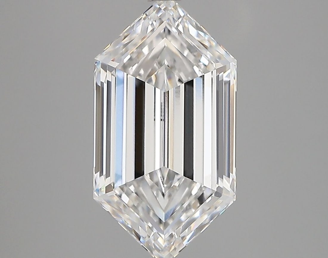 Loose Lab Diamond - IGI Hexagonal 3.02ct D VVS2: Loose Lab Diamond - IGI Hexagonal 3.02ct D VVS2 Experience the brilliance of nature, without the environmental impact - this exceptional lab-grown diamond boasts a stunning D color and VVS2 clarity, m