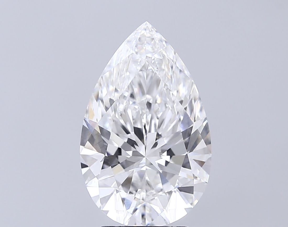 Loose Lab Diamond - IGI Pear 4.09ct E VVS2: Loose Lab Diamond - IGI Pear 4.09ct E VVS2 A rare and exceptional lab-grown diamond, this IGI-certified pear-cut gem boasts a vibrant E color, flawless VVS2 clarity, and exceptional polish and symmetr