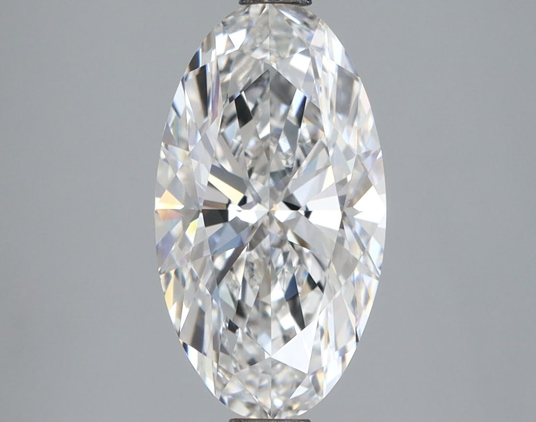 IGI Oval 2.8ct D VVS2 Loose Lab Diamond: IGI Oval 2.8ct D VVS2 Loose Lab Diamond Experience the beauty of nature in a lab-grown diamond, certified by IGI as a D color, VVS2 clarity, and featuring exceptional cut, polish, and symmetry. This