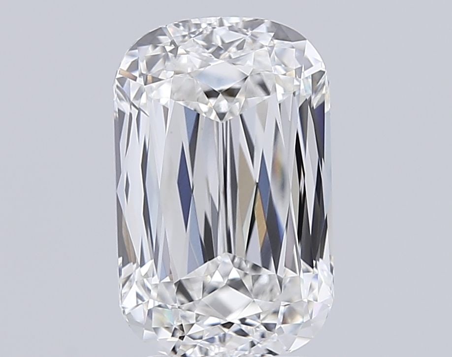 Loose Lab Diamond - IGI Cushion Modified 4.11ct E VVS2: Loose Lab Diamond - IGI Cushion Modified 4.11ct E VVS2 A rare and exceptional lab-grown diamond, certified by the International Gemological Institute (IGI), boasts an impressive 4.11 carats of unparal