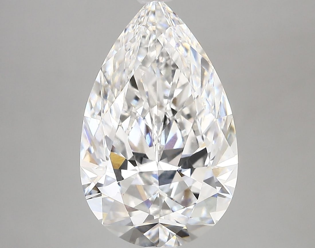 Loose Lab Diamond - IGI Pear 4.52ct E VVS2: Loose Lab Diamond - IGI Pear 4.52ct E VVS2 A stunning lab-grown pear-shaped diamond, certified by the International Gemological Institute (IGI), boasts exceptional clarity and color. With its impressi