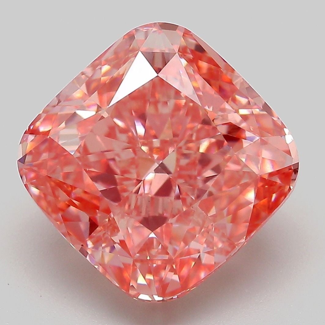 Loose Lab Diamond - IGI Cushion Modified 8.01ct Fancy Vivid Pink VVS2: Loose Lab Diamond - IGI Cushion Modified 8.01ct Fancy Vivid Pink VVS2 Experience the rare beauty of a Fancy Vivid Pink lab diamond, certified by the International Gemological Institute (IGI) as VVS2 c