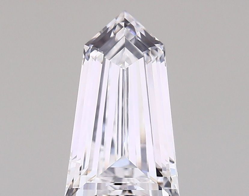 IGI Pentagonal 1.45ct E VVS2 Loose Lab Diamond: IGI Pentagonal 1.45ct E VVS2 Loose Lab Diamond A rare and exceptional lab-grown diamond, this 1.45ct IGI-certified Pentagonal gem boasts an impressive VVS2 clarity grade, showcasing minimal inclusions