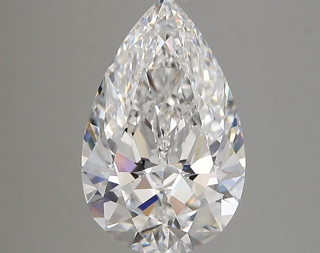 Loose Lab Diamond - IGI Pear 2.81ct E VVS2: Loose Lab Diamond - IGI Pear 2.81ct E VVS2 Experience the beauty of nature with this exceptional lab-grown diamond, certified by IGI as a pear shape with an impressive 2.81 carats and exceptional clar