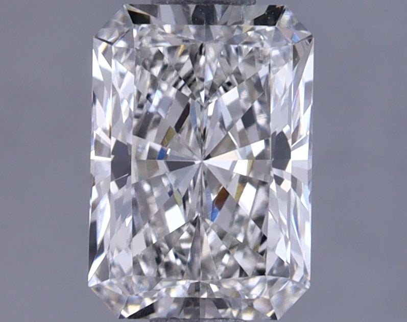 IGI Radiant 1.01ct G VVS2 Loose Lab Diamond: IGI Radiant 1.01ct G VVS2 Loose Lab Diamond Experience the beauty of nature with this stunning 1.01ct IGI Radiant lab-grown diamond, boasting exceptional clarity and color. Certified VVS2, its G color