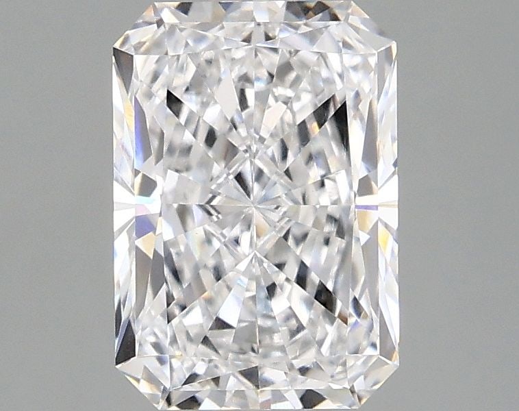 IGI Radiant 1.98ct D VVS2 Loose Lab Diamond: IGI Radiant 1.98ct D VVS2 Loose Lab Diamond Experience the exceptional brilliance of this 1.98ct IGI Radiant diamond, boasting an impressive D color and VVS2 clarity for maximum light transmission. Gr