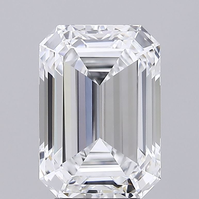 Loose Lab Diamond - IGI Emerald 4.05ct D VVS1: Loose Lab Diamond - IGI Emerald 4.05ct D VVS1 A rare and exceptional lab-grown diamond, certified by the International Gemological Institute (IGI), boasts a stunning D color, VVS1 clarity, and EX poli
